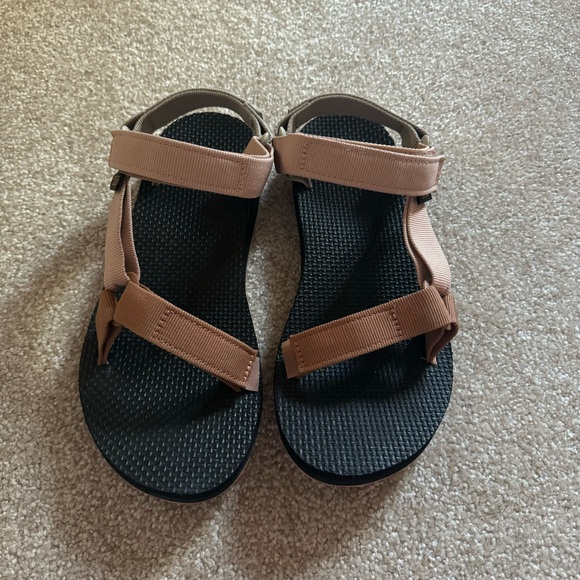 Teva Beige and Black Sandals - Picture 2 of 7